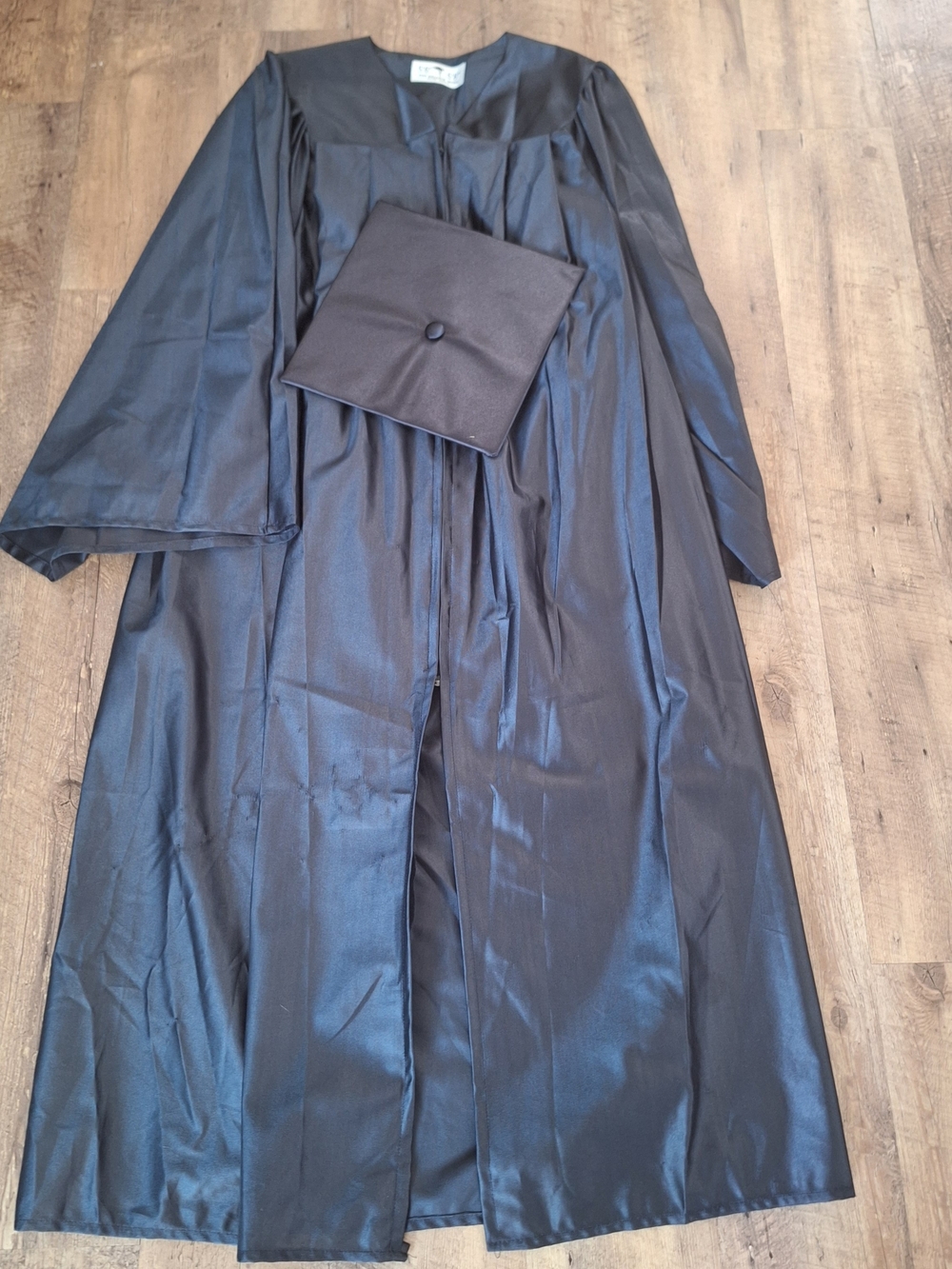 Classic Black Graduation Gown with Cap 5'6" To 5' 8"